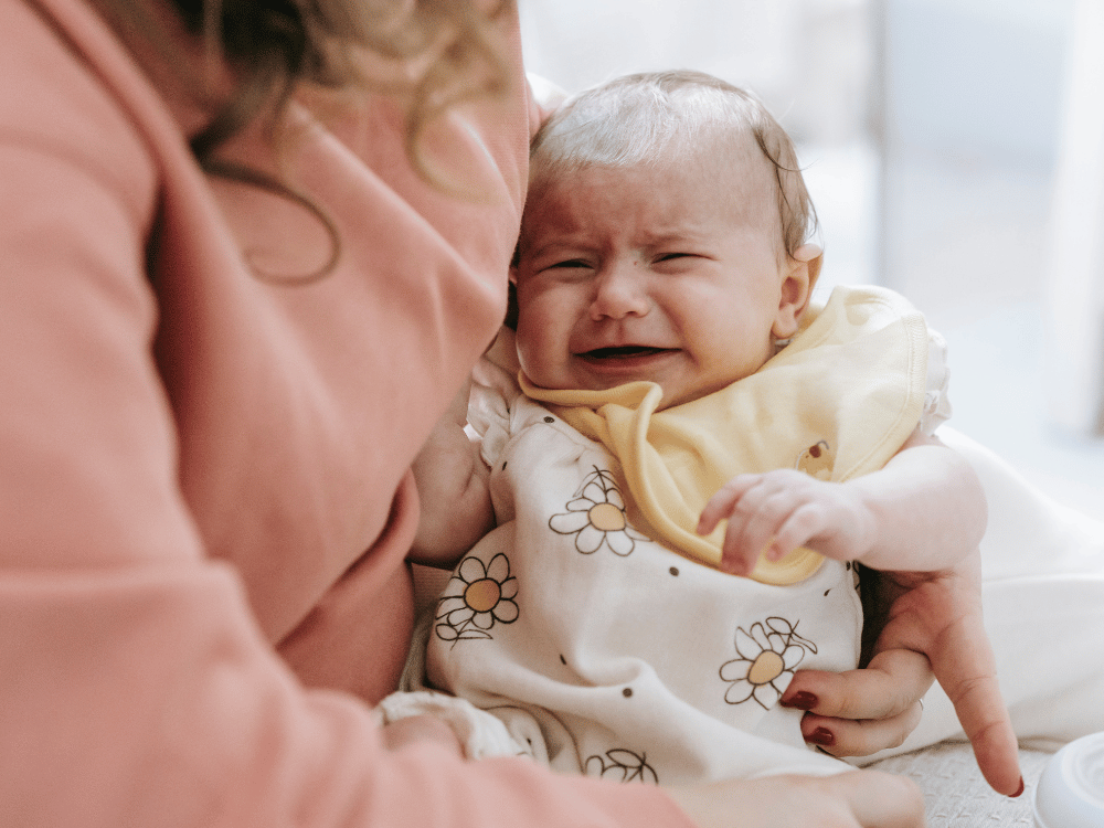 Bebê chorando com cólica. Pode dar funchicórea? 